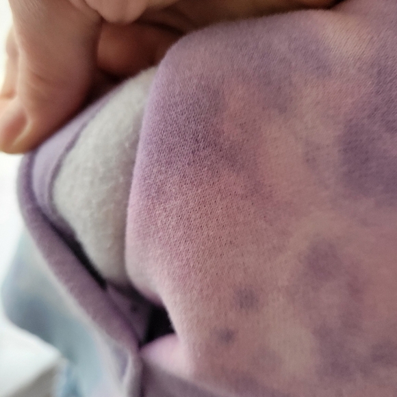 Hollister Embroidered Tie-Dye Hoodie With Pocket Size Medium Women's - Picture 4 of 9